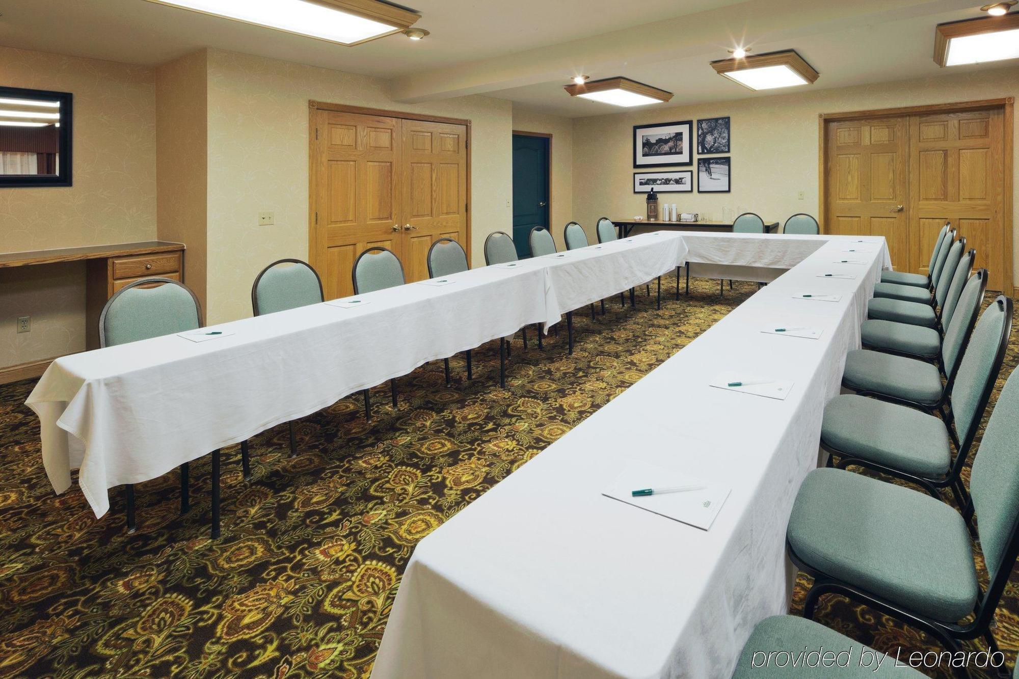Country Inn & Suites By Radisson Kenosha - Pleasant Prairie Business photo